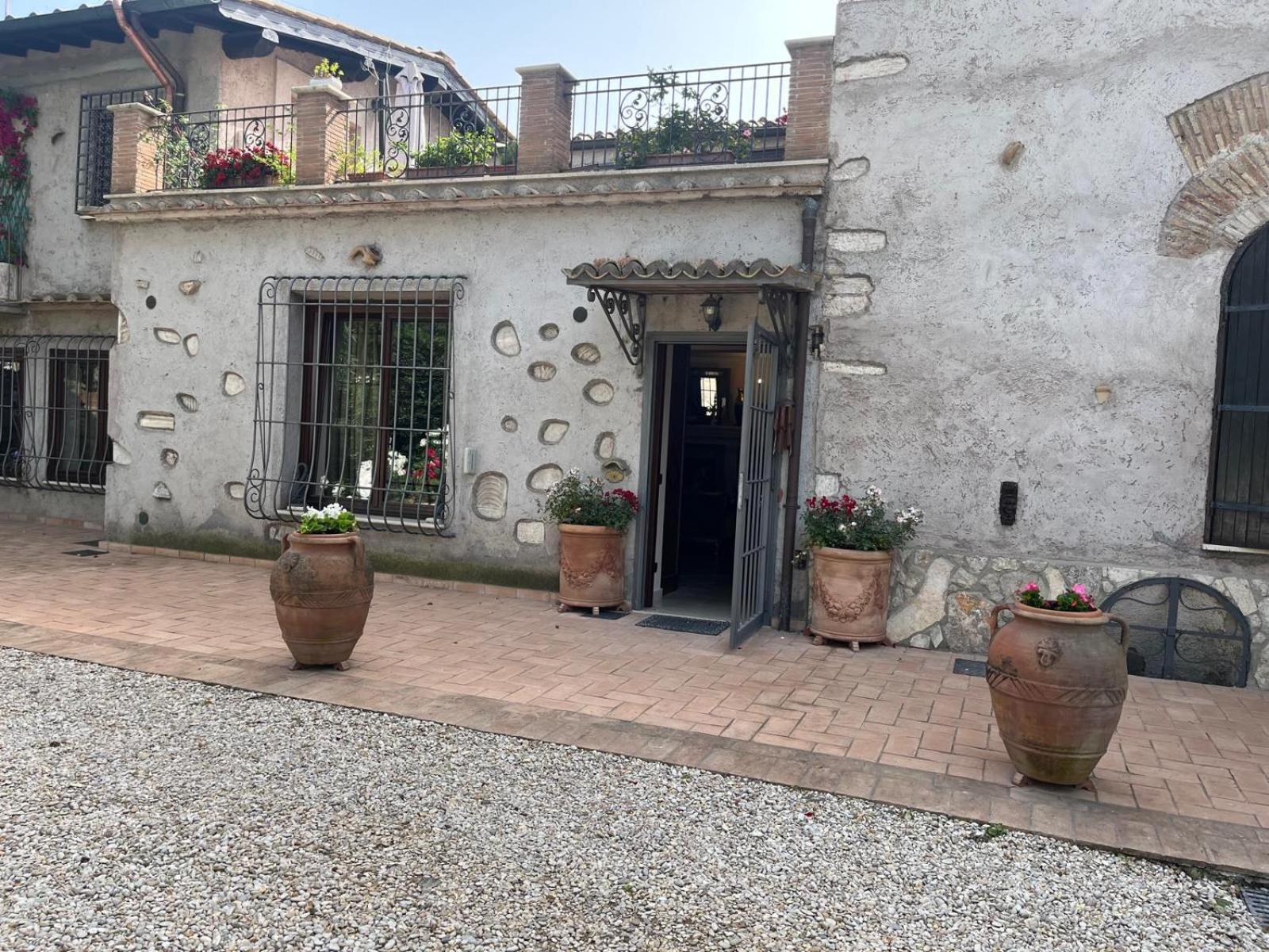 Ferienwohnung Loft Appia Antica Donna Eugenia Rom Exterior foto