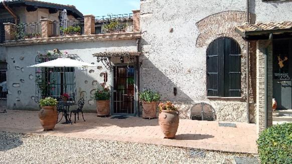 Ferienwohnung Loft Appia Antica Donna Eugenia Rom Exterior foto